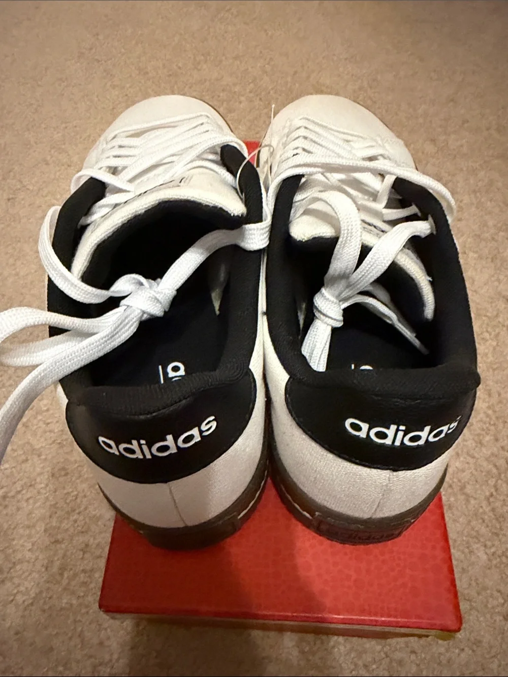 adidas Kids White and Black Low-Top Sneakers with Logo Heel